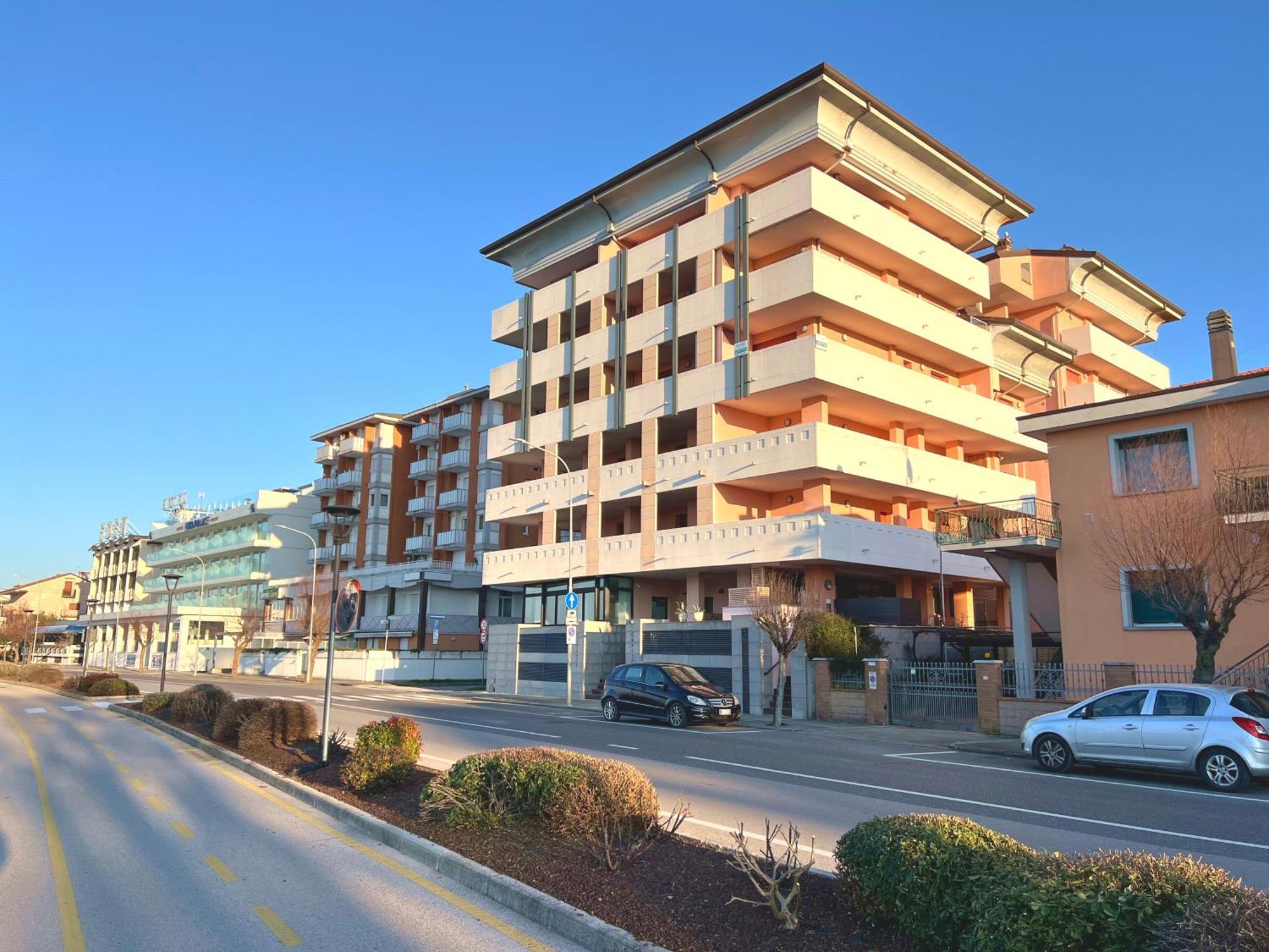 Capitol Apartments Grado Exteriér fotografie